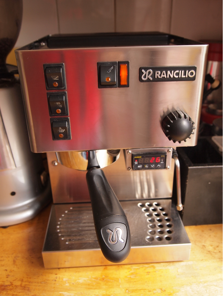 Upgrading Miss Silvia with an Auber PID